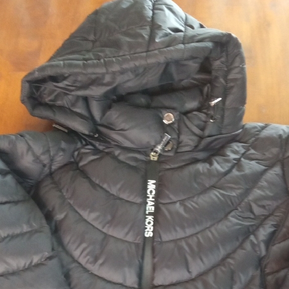 Michael Kors Women's Quilted Black Puffer Coat - Picture 3 of 4